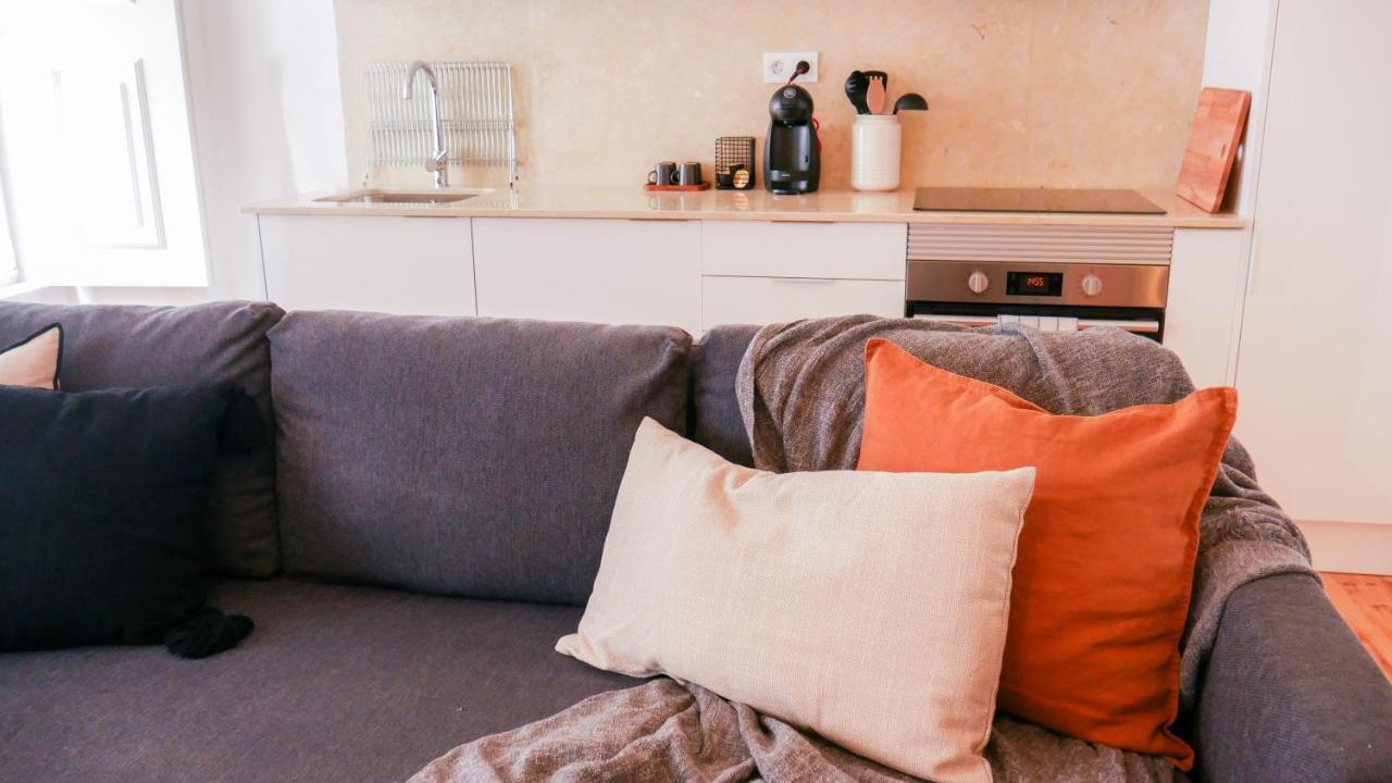 Sunny And Stylish Apartment - 11 Min To The Center 리스본 외부 사진